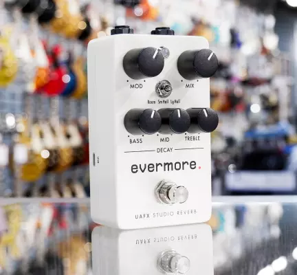 Store Special Product - Universal Audio - UAFX Evermore Studio Reverb Pedal